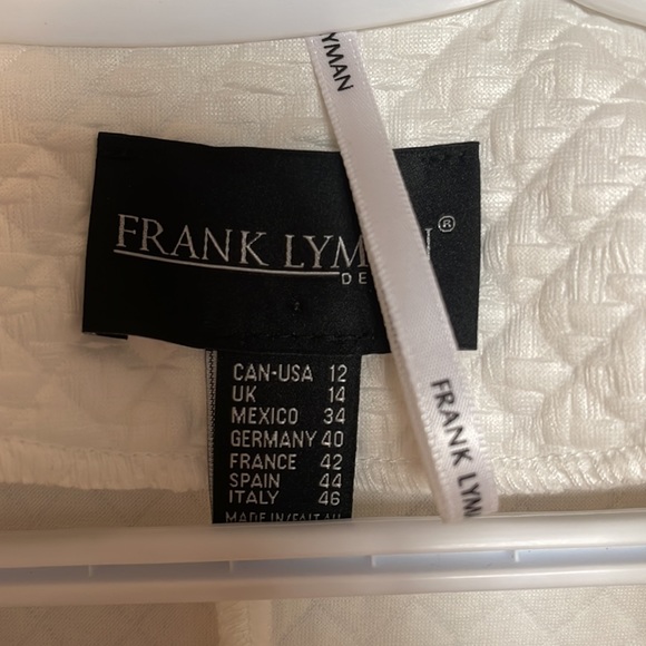 Gorgeous Frank Lyman white jacket with large black buttons size 12 - Picture 5 of 7